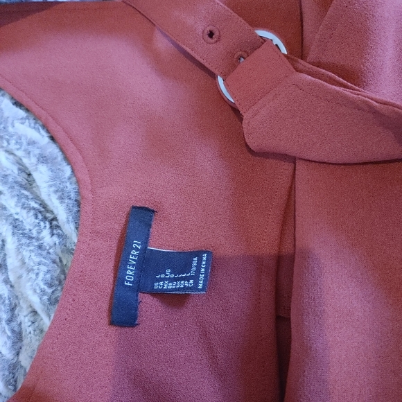 ⚡Forever 21 Rusty Colored Romper⚡ - Picture 9 of 9